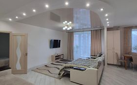 Apartment Ivashchenka 1a Порт Сіті